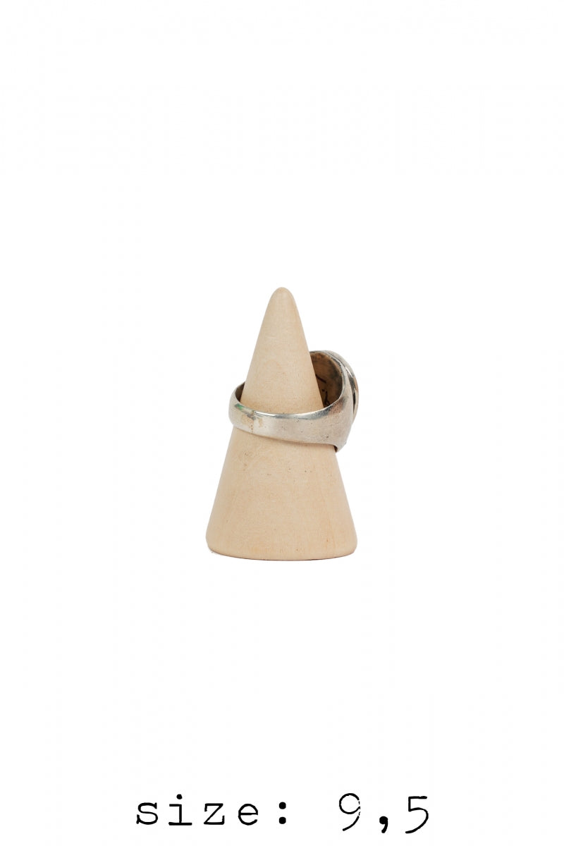 GAMBLER RING