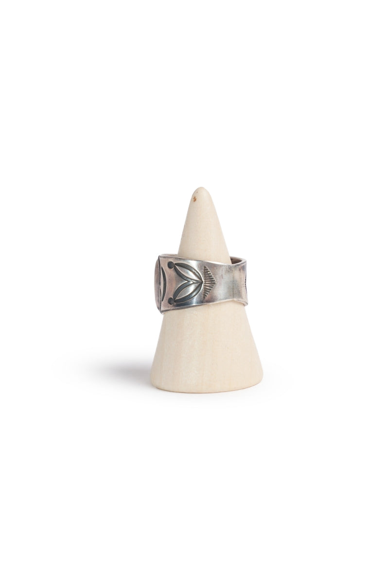 SINGLE STONE RING