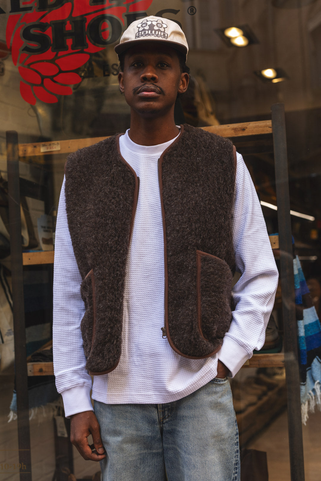 PEPITKO VEST - Dark brown