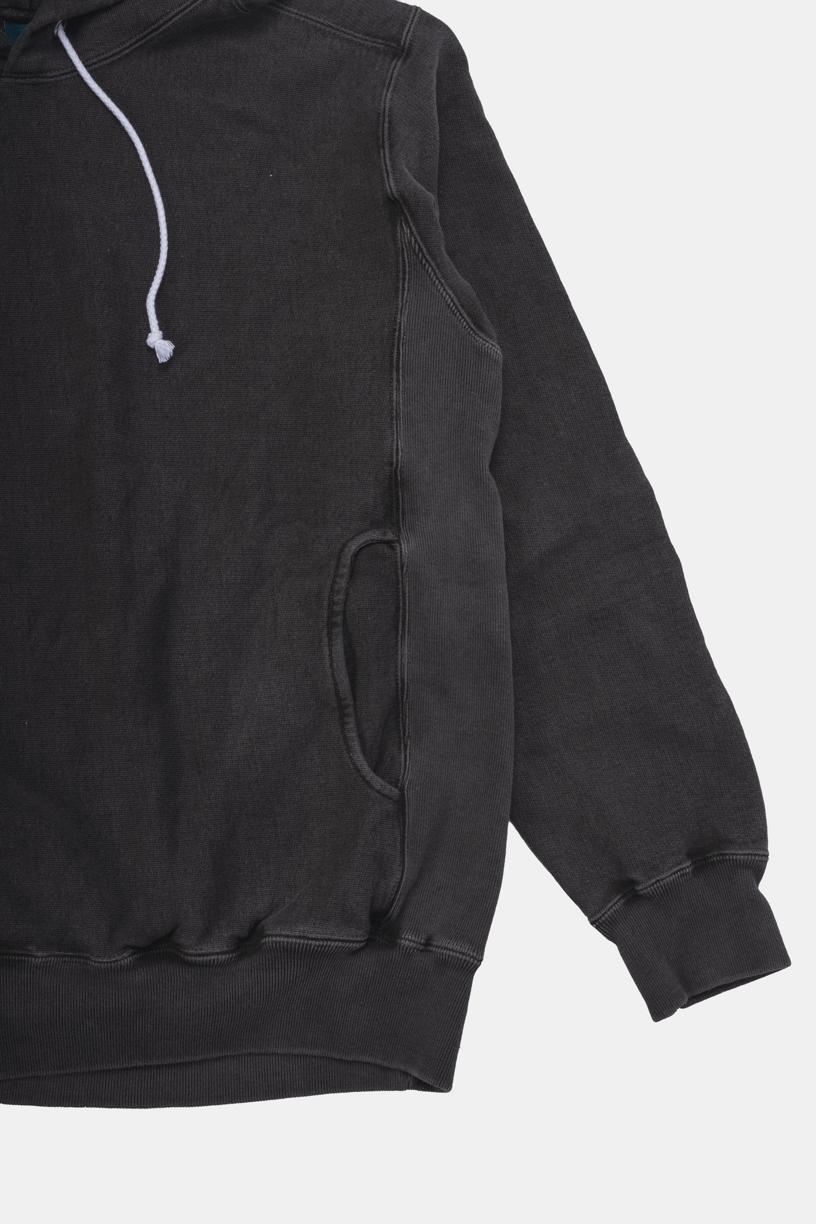 HEAVY PULL OVER HOOD SWEAT - P-Black