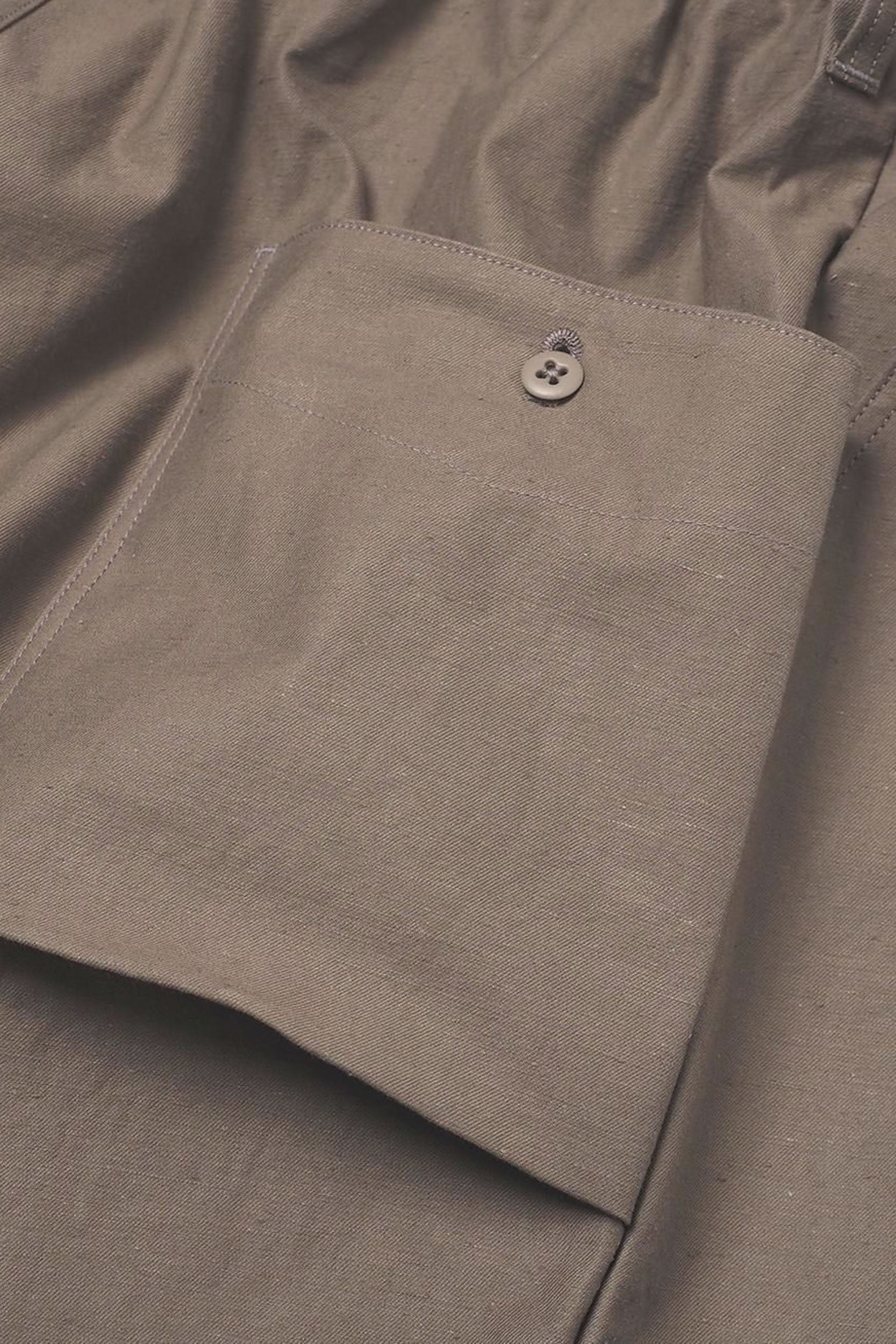 BACK NEP UMPS SHORTS - Sepia