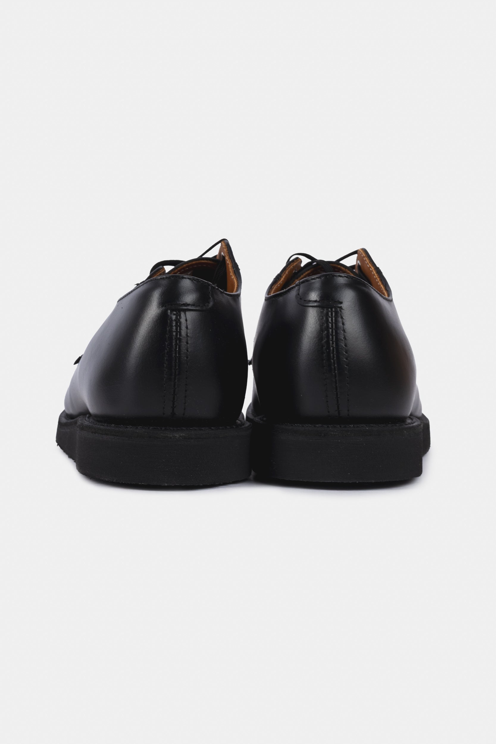 POSTMAN OXFORD - 101 Black chaparral