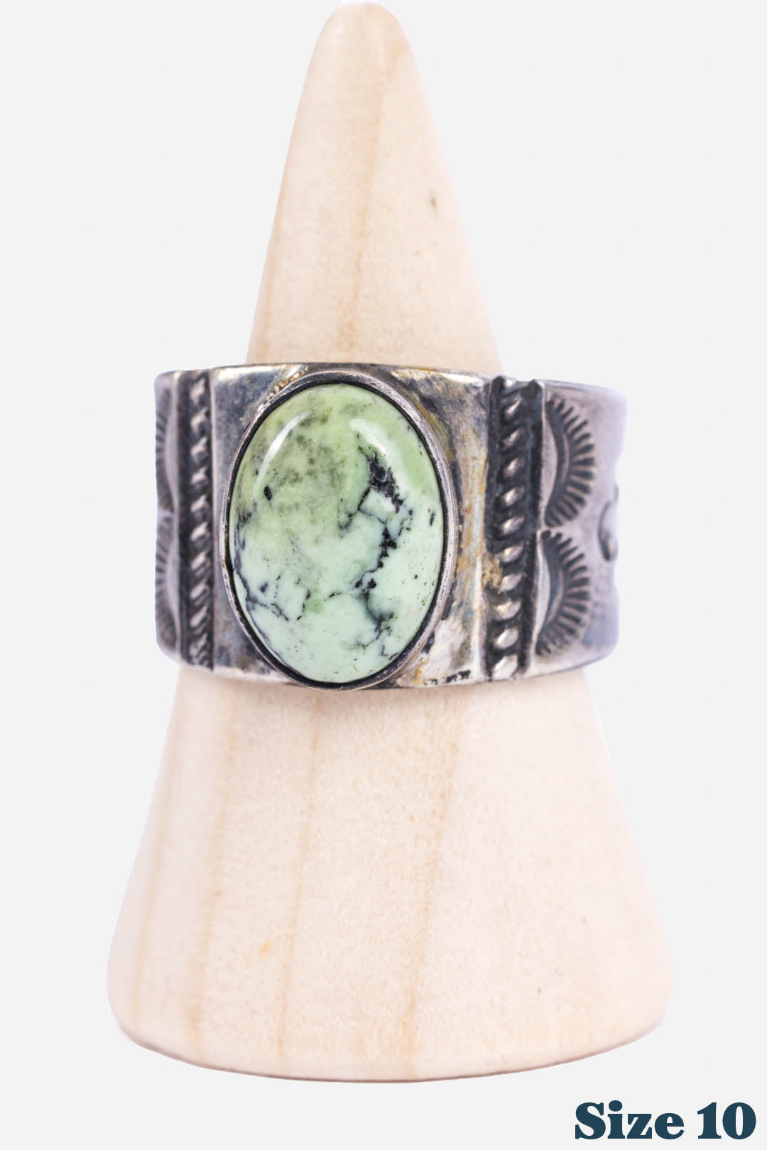 SIGNATURE SINGLE STONE RING