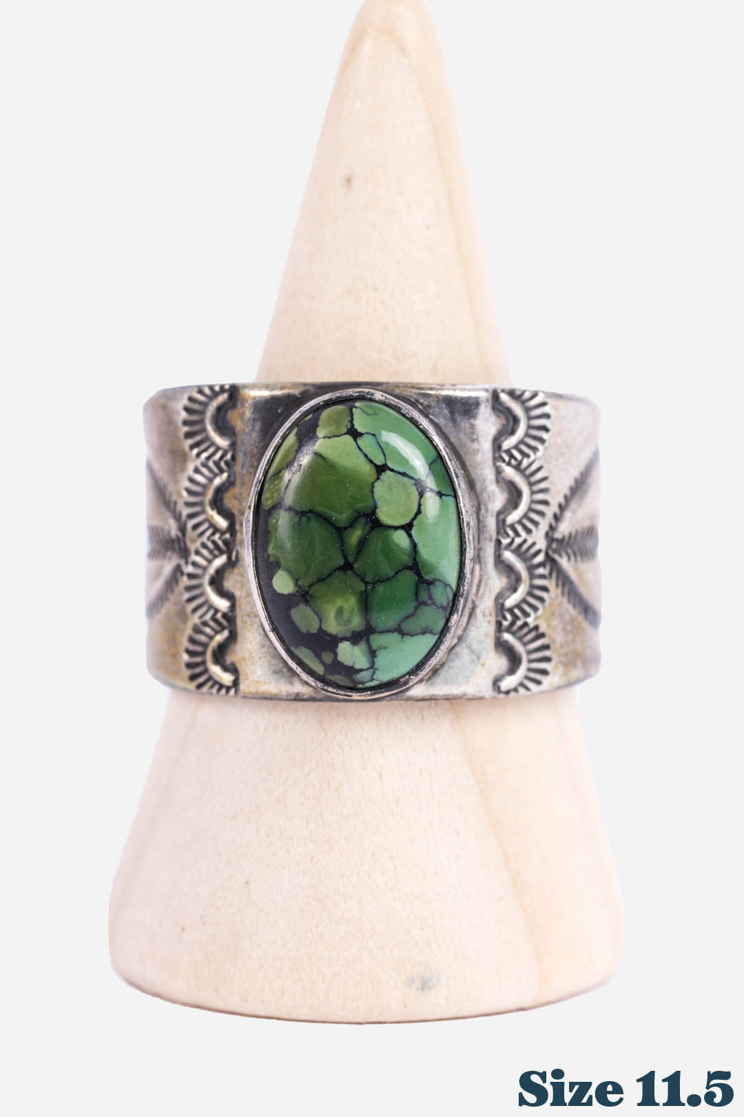 SIGNATURE SINGLE STONE RING