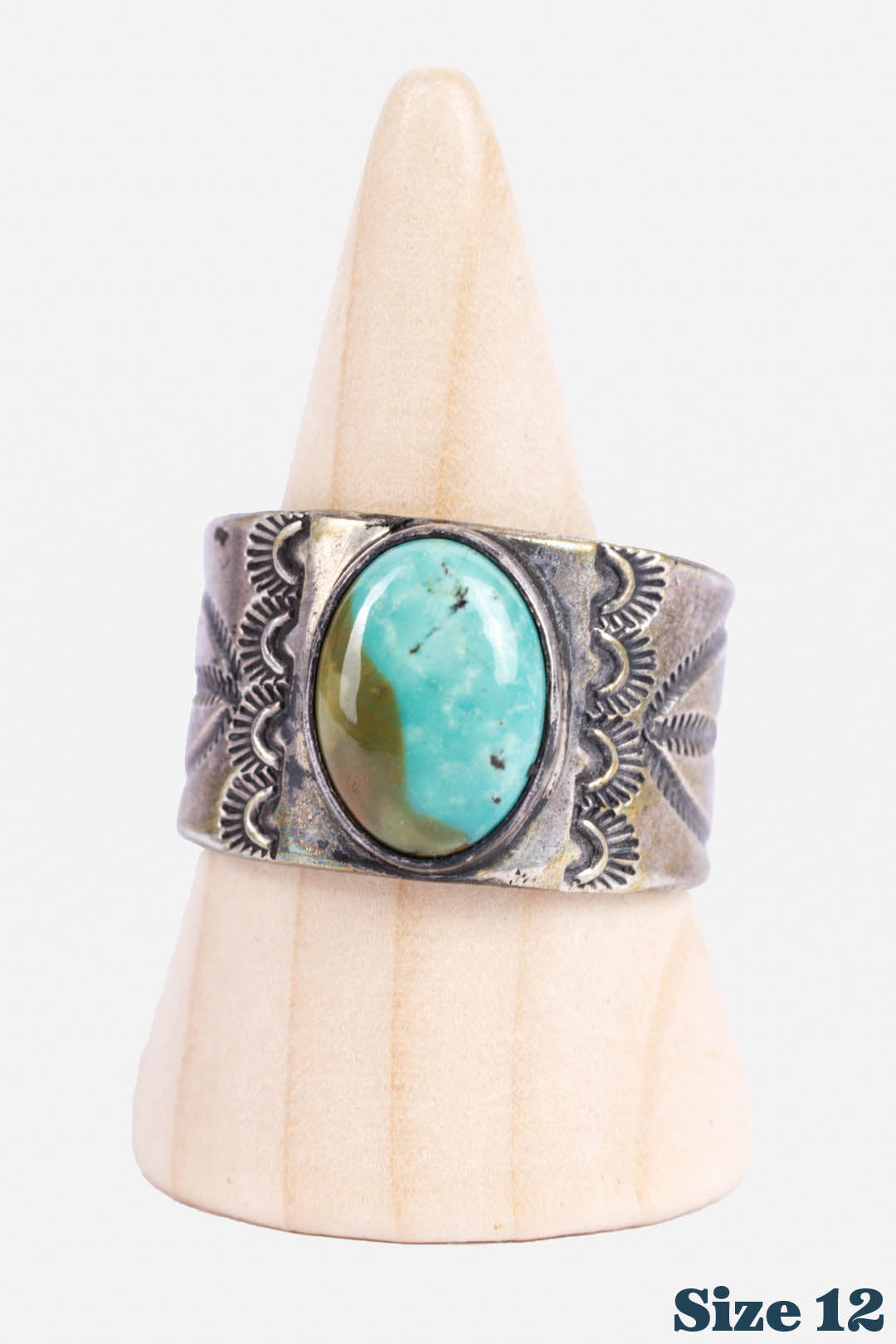 SIGNATURE SINGLE STONE RING