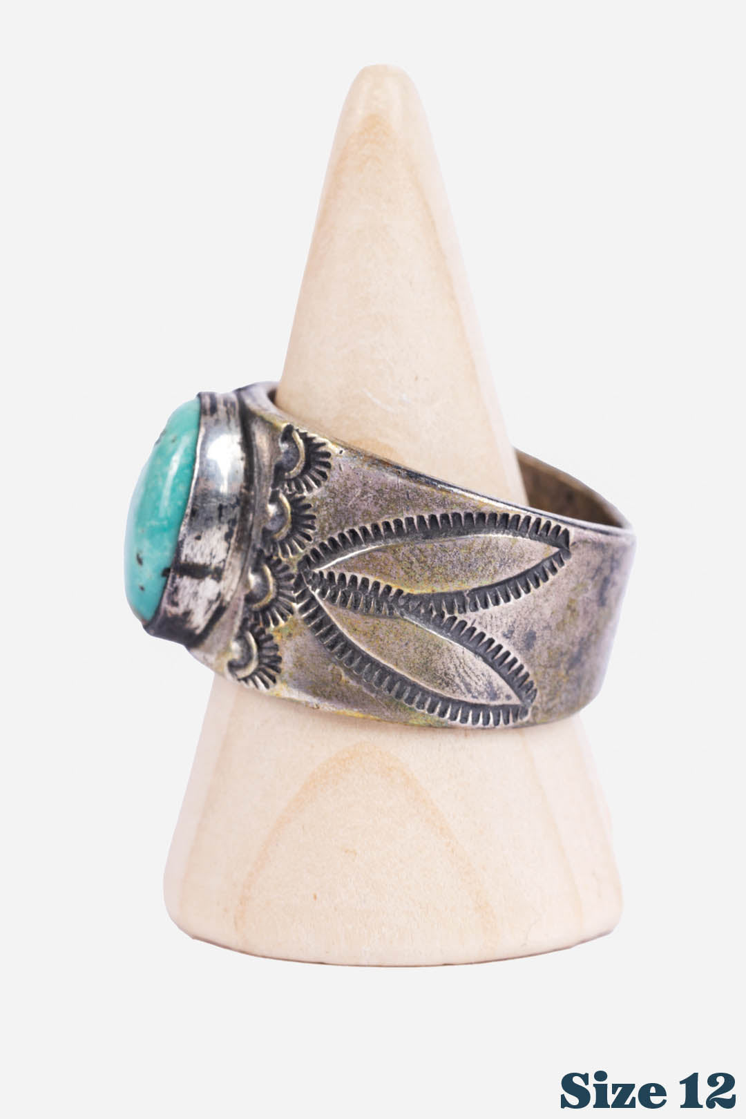 SIGNATURE SINGLE STONE RING