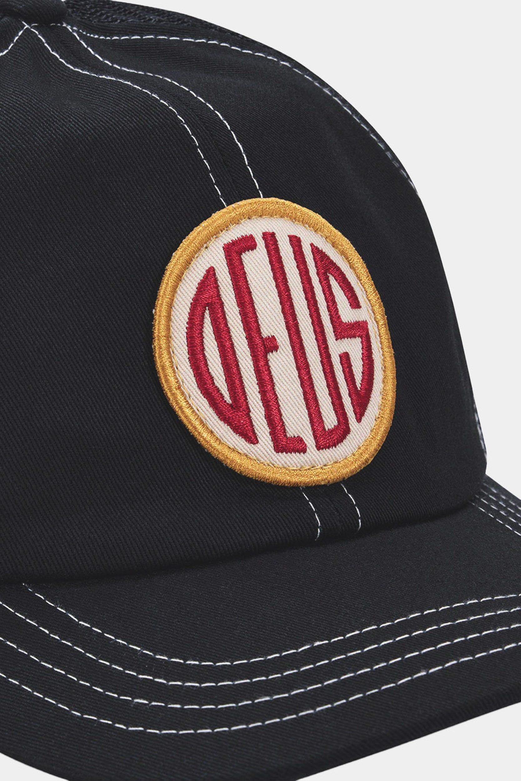 PILL TRUCKER - Black