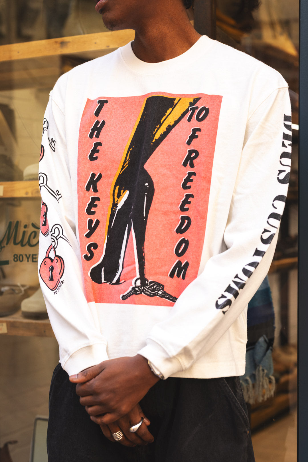LOCKET OS LS TEE - Vintage White