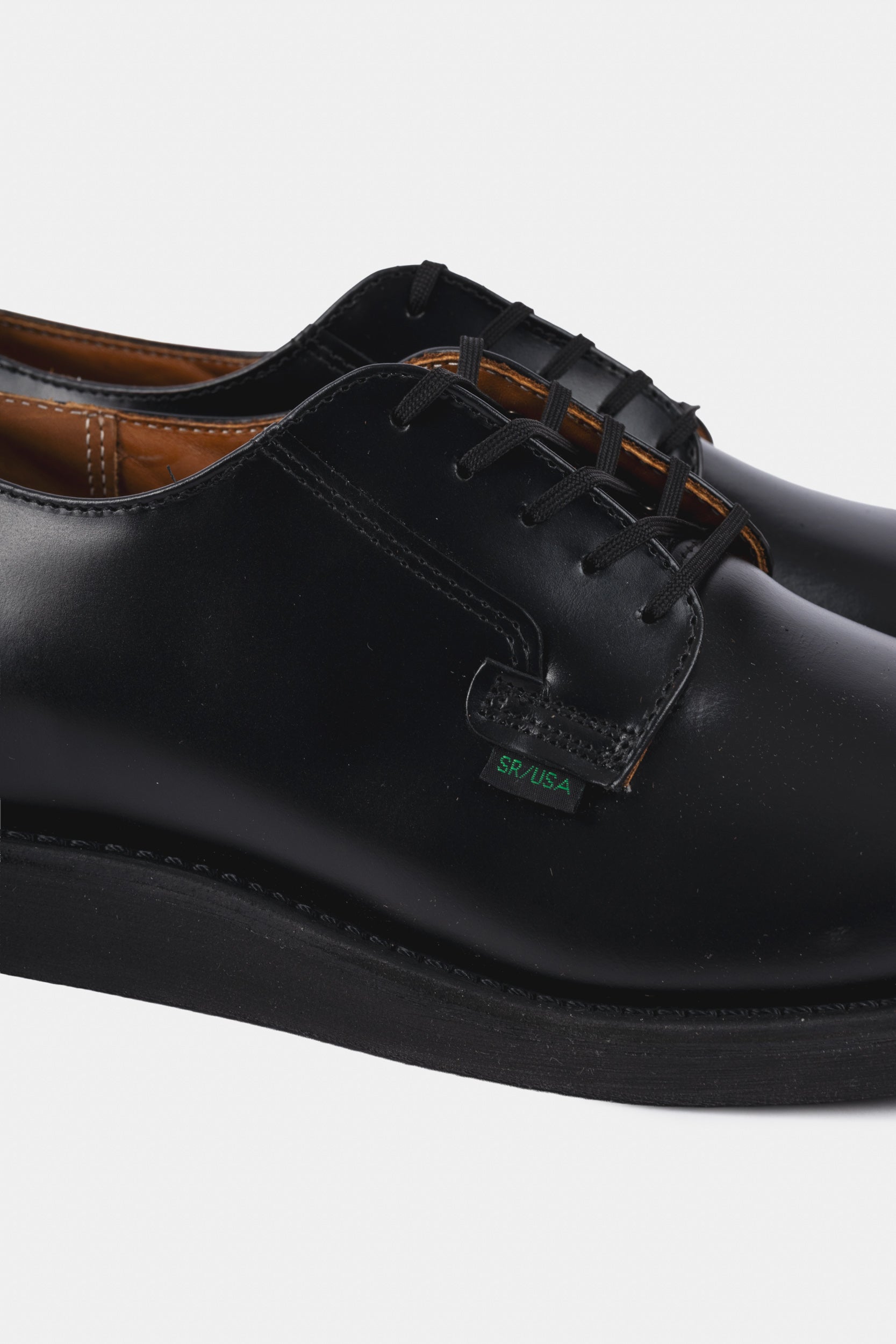 POSTMAN OXFORD - 101 Black chaparral