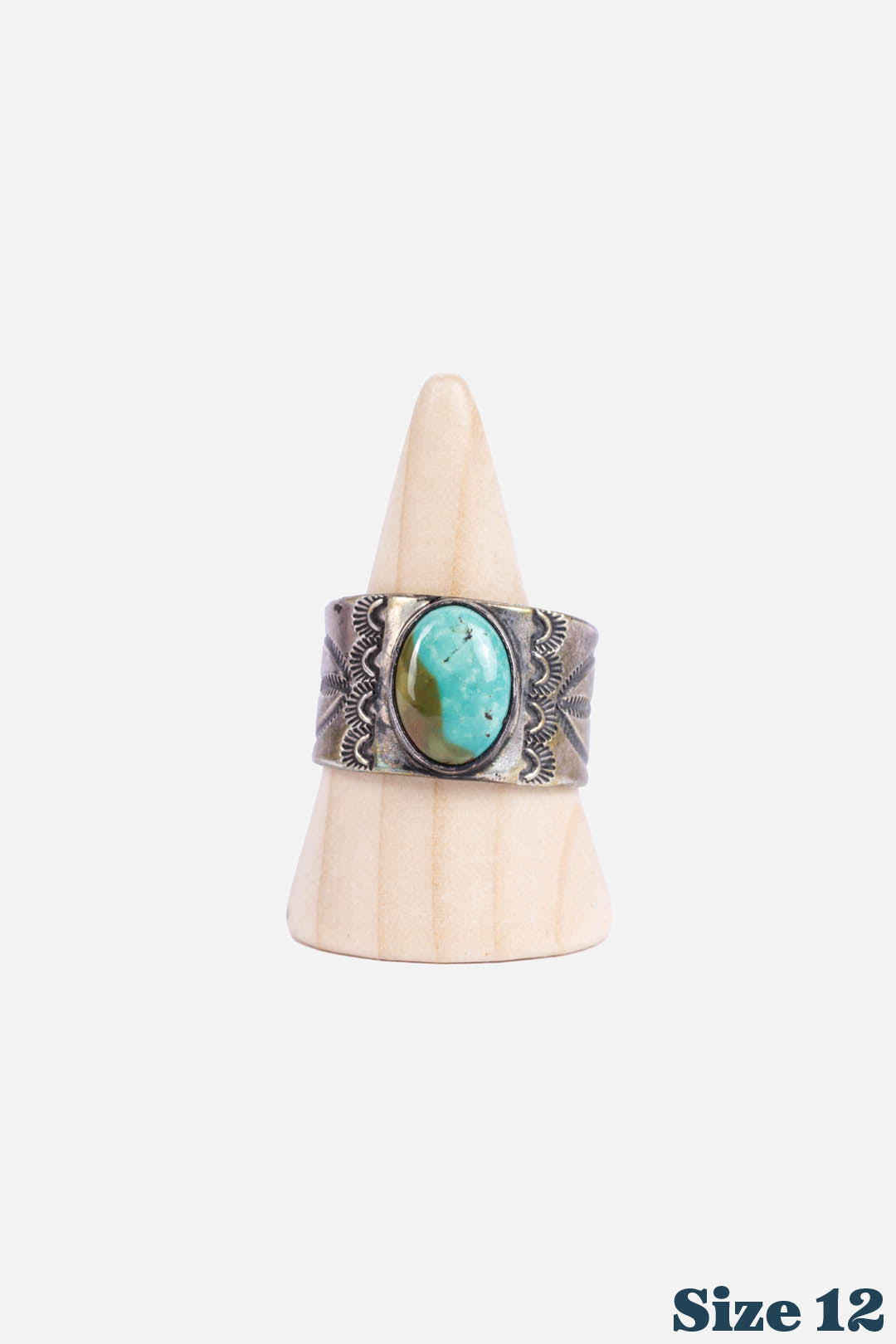SIGNATURE SINGLE STONE RING