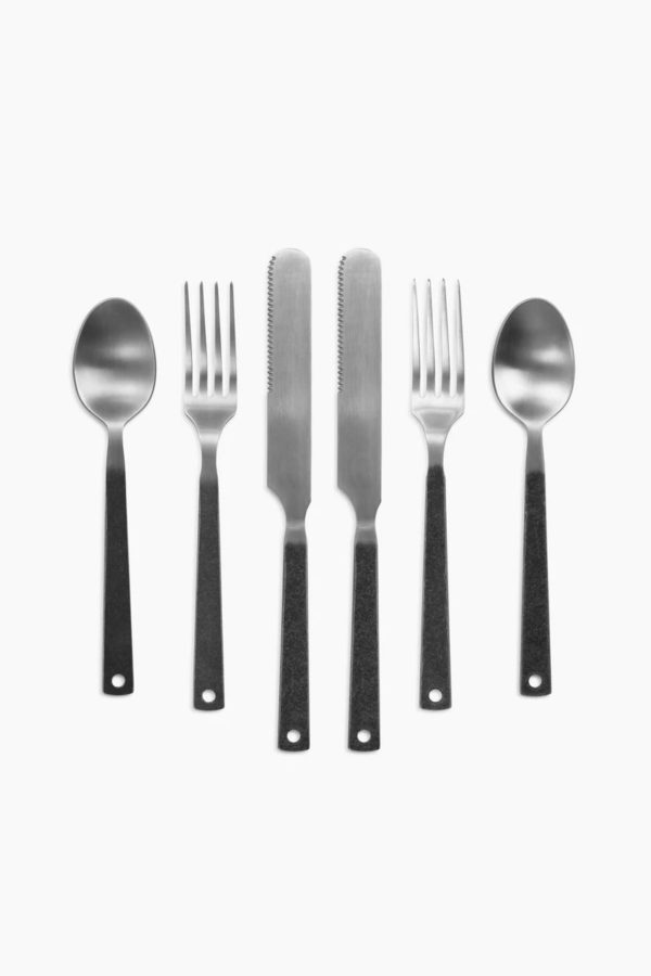 FLATWARE SET