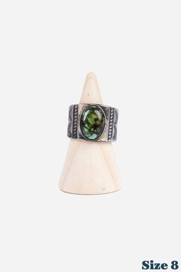 SIGNATURE SINGLE STONE RING