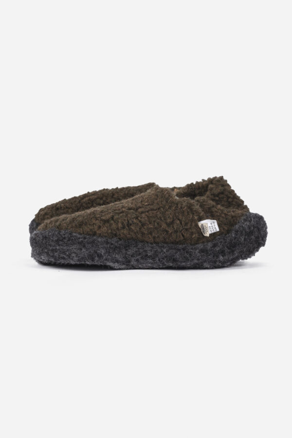 SIBERIAN SLIPPERS