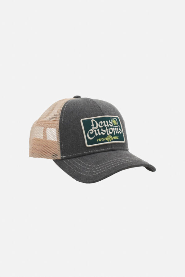 OPEN HEAD TRUCKER